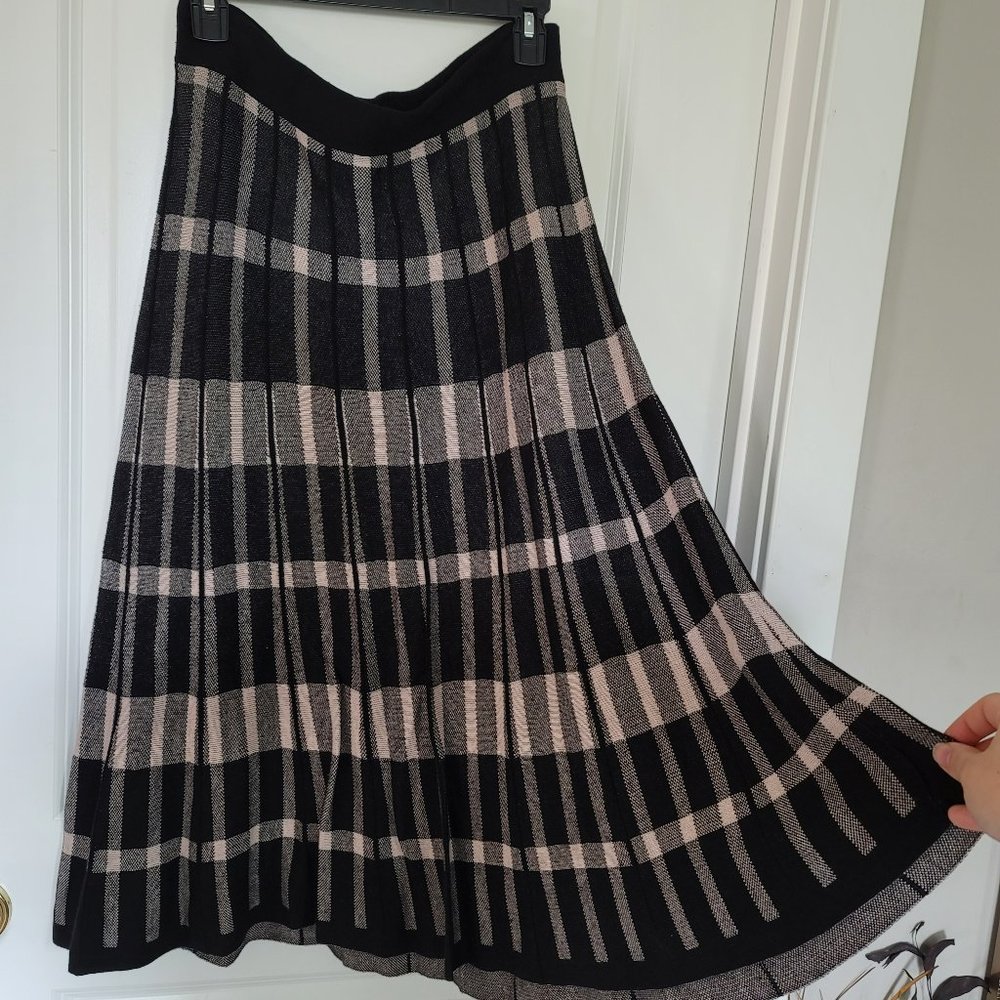 North Style Cotton warm skirt for women size Medium midi